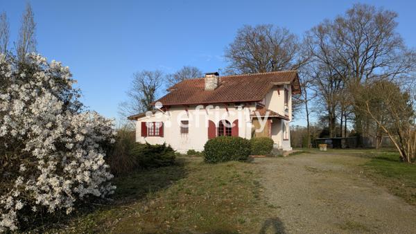Maison
         4 pièces
        - 107 m² Exclusivité 138 000 € *