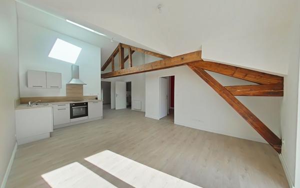 Appartement à vendre    3 pièces • 59 m2 Romans-sur-Isère