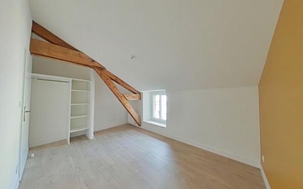 Appartement à vendre    3 pièces • 59 m2 Romans-sur-Isère