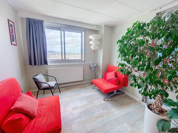 Appartement à vendre    4 pièces •  Vandoeuvre-lès-Nancy