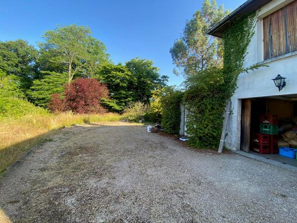 Maison à vendre à Saran avec grand terrain constructible