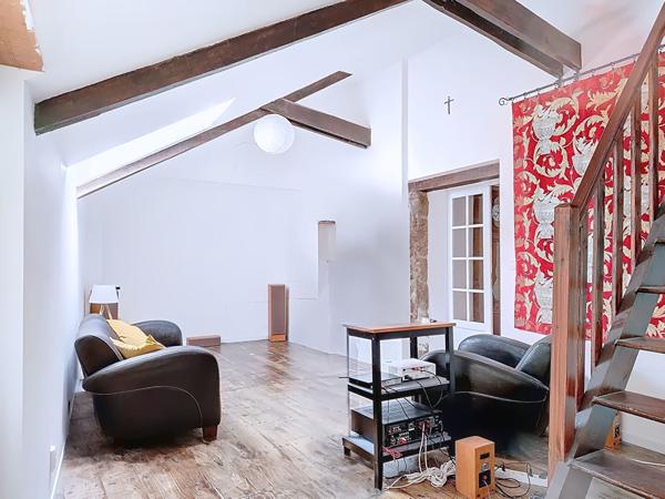 Belle maison de maître rénovée avec dépendances