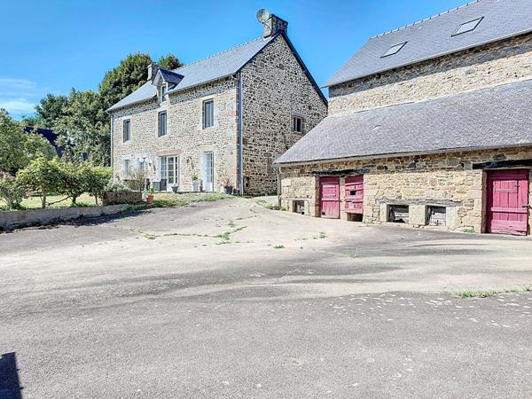 Belle maison de maître rénovée avec dépendances