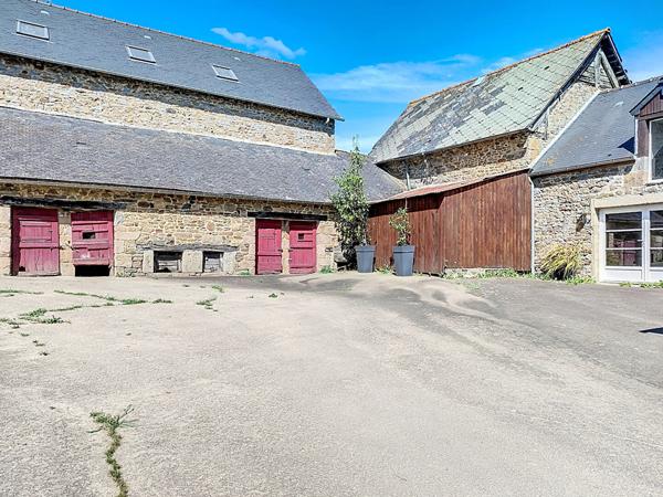 Belle maison de maître rénovée avec dépendances