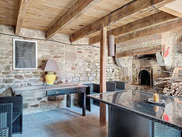Belle maison de maître rénovée avec dépendances