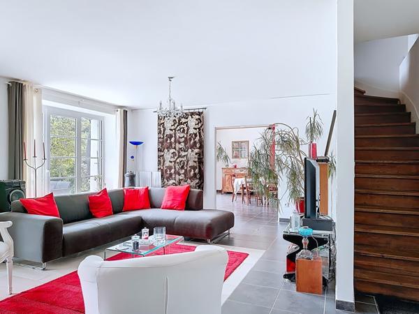 Belle maison de maître rénovée avec dépendances