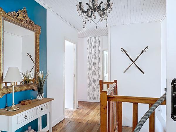 Belle maison de maître rénovée avec dépendances