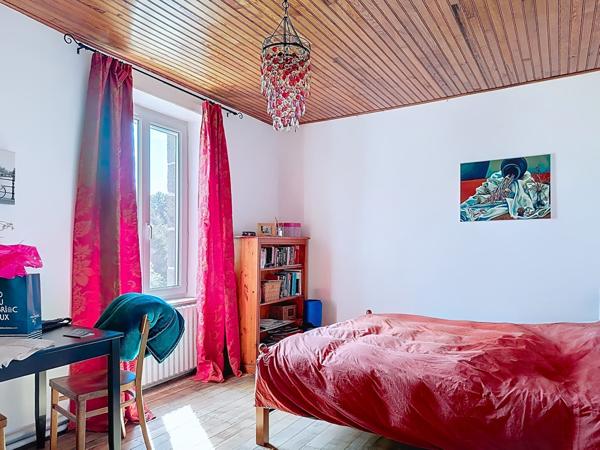 Belle maison de maître rénovée avec dépendances
