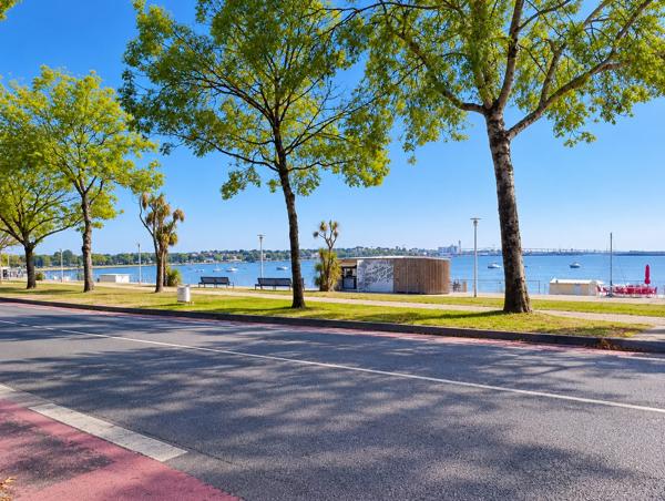 SAINT-NAZAIRE – T3 MEUBLÉ FACE MER – TERRASSE – VASTE PARC ARBORÉ