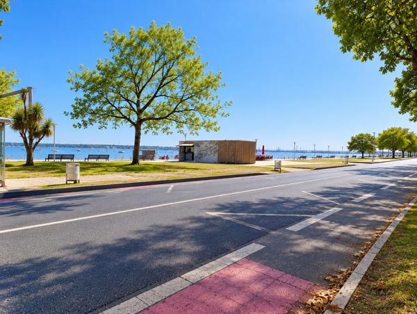 SAINT-NAZAIRE – T3 MEUBLÉ FACE MER – TERRASSE – VASTE PARC ARBORÉ