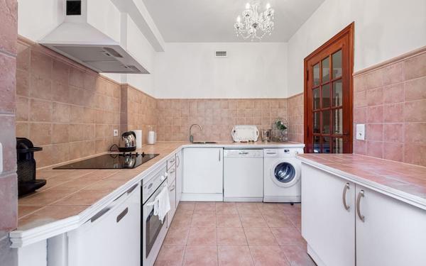 Appartement à vendre    2 pièces • 70 m2 Nice