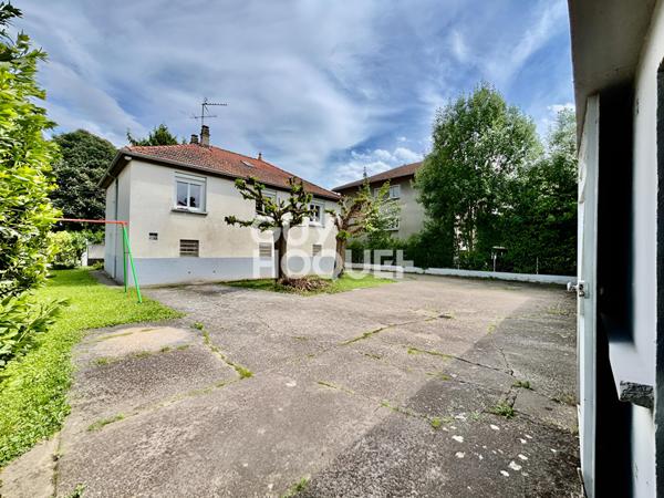 MAISON À VENDRE DE 7 PIÈCES DE 147,00 M²