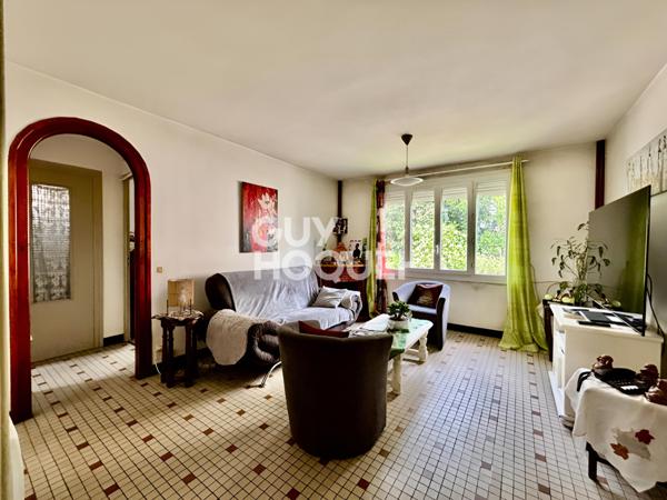 MAISON À VENDRE DE 7 PIÈCES DE 147,00 M²