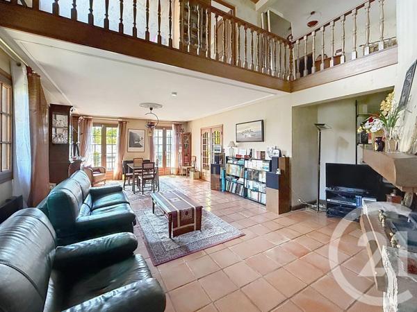 Maison à vendre  6 pièces - 172,49 m 2   NOISY LE GRAND  - 93