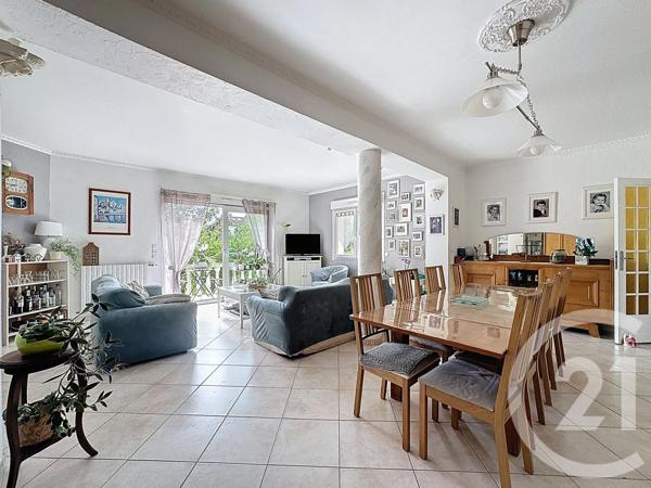 Maison à vendre  5 pièces - 161 m 2   ROSNY SOUS BOIS  - 93