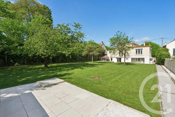 Maison à vendre  5 pièces - 161 m 2   ROSNY SOUS BOIS  - 93