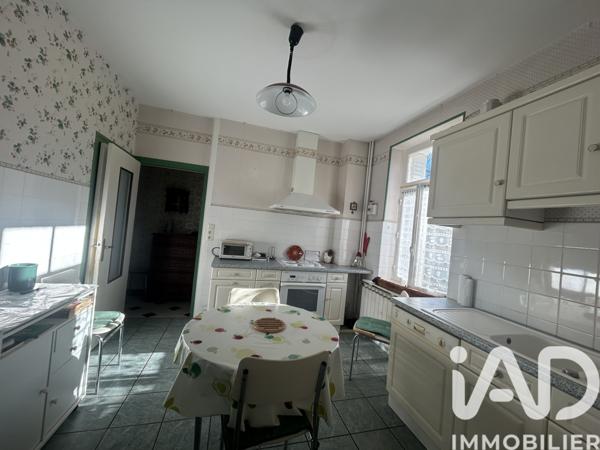 Maison à vendre 8 pièces 185 m² Bézenet
