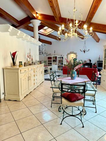 Maison à vendre    4 pièces •  Limoux