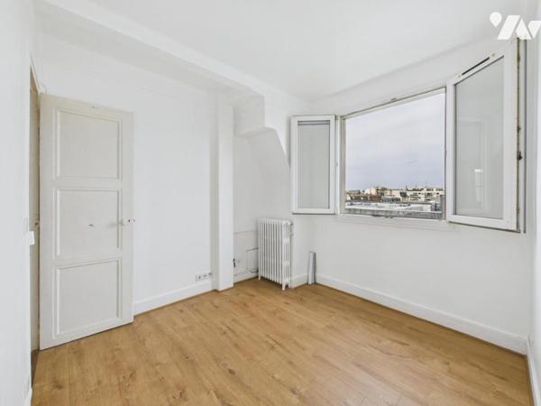 2 PIECES PARIS 15ème