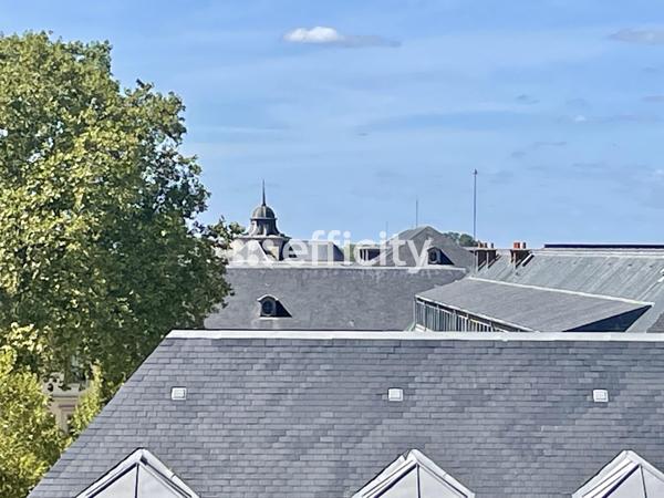 Appartement
         2 pièces
        - 66 m² Exclusivité 385 000 € *
