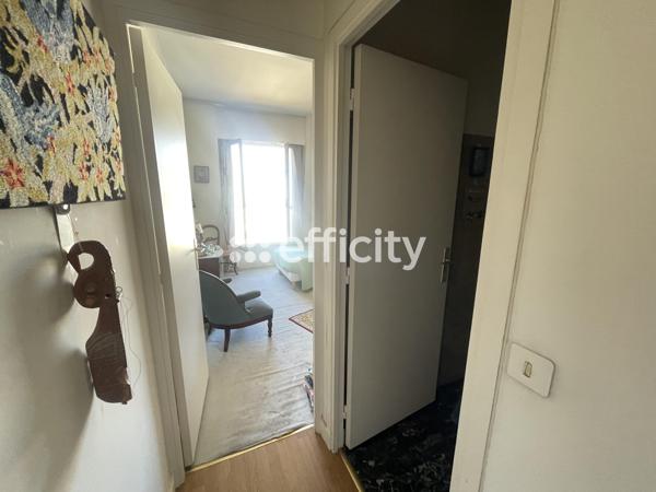 Appartement
         2 pièces
        - 66 m² Exclusivité 385 000 € *