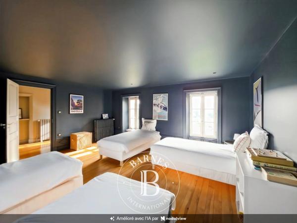 Lezoux, Propriété 5 Chambres -  360 m² à vendre
