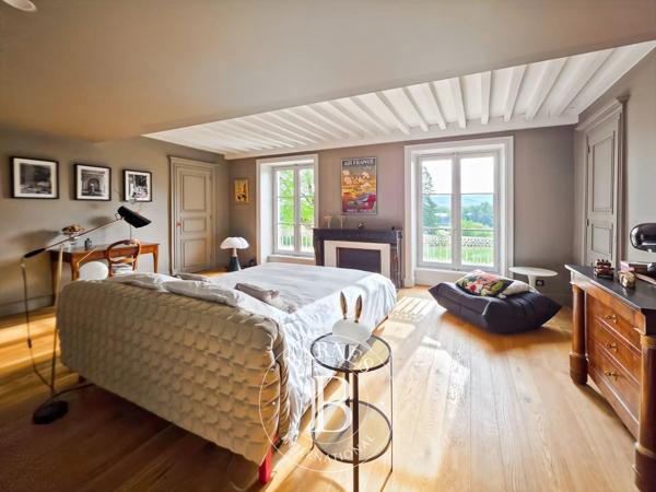 Lezoux, Propriété 5 Chambres -  360 m² à vendre