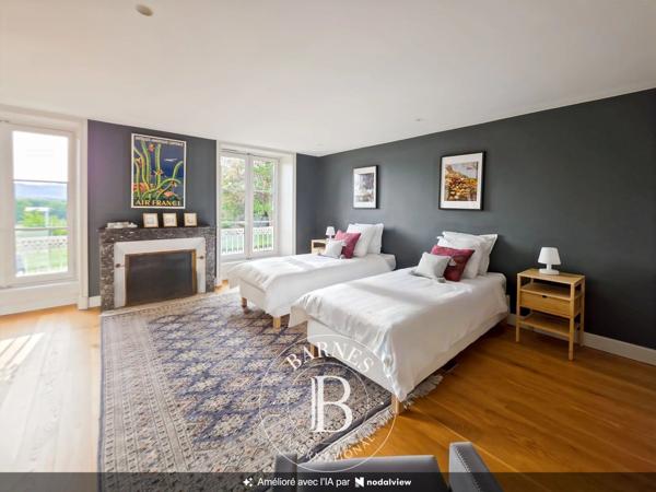Lezoux, Propriété 5 Chambres -  360 m² à vendre