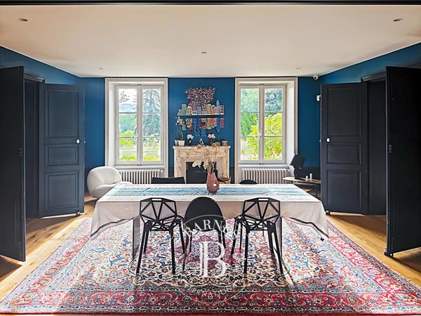 Lezoux, Propriété 5 Chambres -  360 m² à vendre