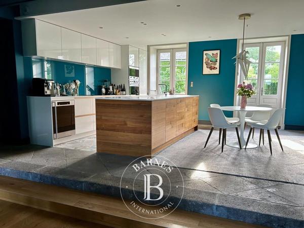 Lezoux, Propriété 5 Chambres -  360 m² à vendre