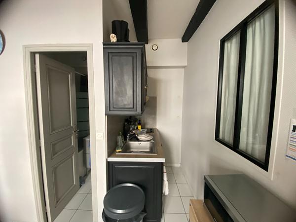 A VENDRE APPARTEMENT D'ENVIRON 28 M2 , La rochelle A VENDRE APPARTEMENT D'ENVIRON 28 M2 , La rochelle