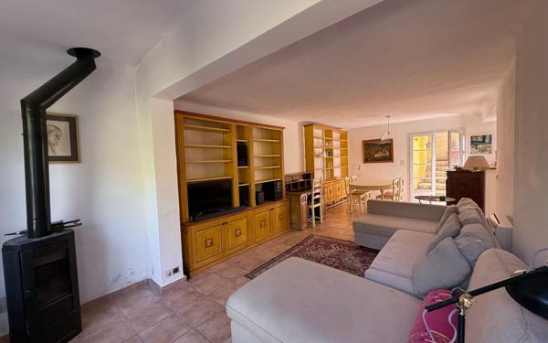 Maison à louer    4 pièces •  Sanary-sur-Mer