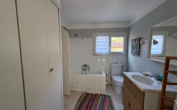 Maison à louer    4 pièces •  Sanary-sur-Mer