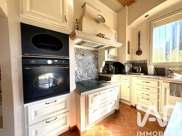 Maison à vendre 7 pièces 200 m² Saint-Rémy-de-Provence