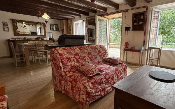 Maison à vendre    5 pièces •  Les Laubies