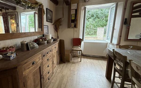 Maison à vendre    5 pièces •  Les Laubies