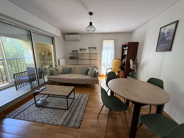 APPARTEMENT MEUBLE 2 CHAMBRES CLIMATISE