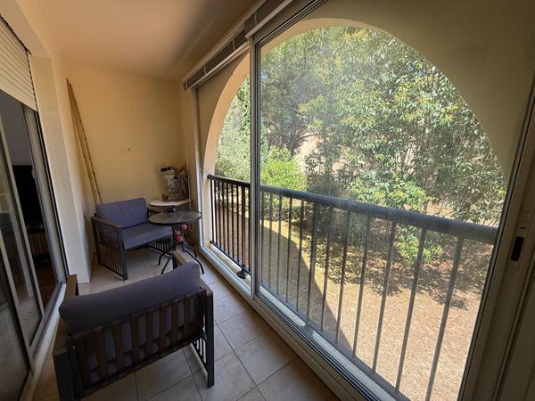 APPARTEMENT MEUBLE 2 CHAMBRES CLIMATISE