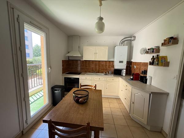 APPARTEMENT MEUBLE 2 CHAMBRES CLIMATISE
