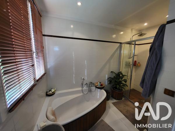 Maison à vendre 8 pièces 214 m² Ozoir-la-Ferrière