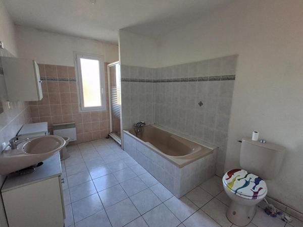 Maison Pouille 5 pièce(s) 110 m2