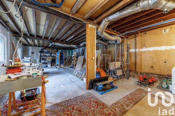 Maison 5 pièces de 205 m² à Bordeaux (33300)