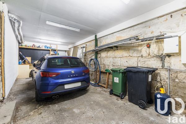 Maison 5 pièces de 205 m² à Bordeaux (33300)