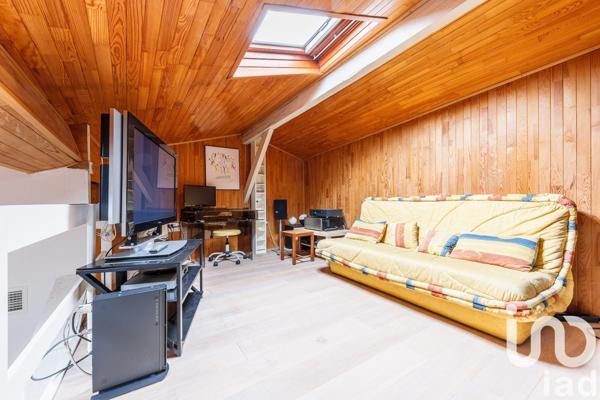 Maison 5 pièces de 205 m² à Bordeaux (33300)