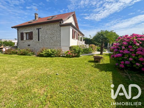 Maison à vendre 7 pièces 110 m² Brie-Comte-Robert