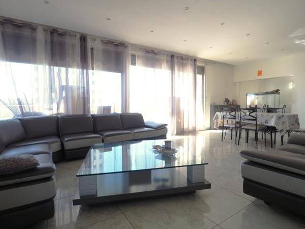 Appartement
         5 pièces
        - 122 m² 199 000 € *
