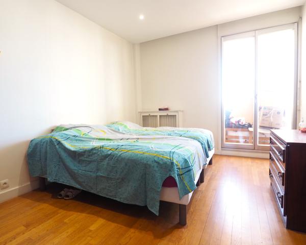 Appartement
         5 pièces
        - 122 m² 199 000 € *