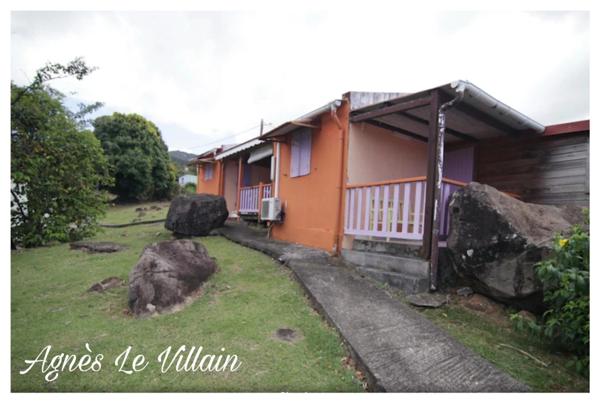 Propriété à Rénover à 300 m de la Plage de Grande Anse
