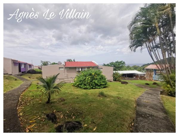 Propriété à Rénover à 300 m de la Plage de Grande Anse
