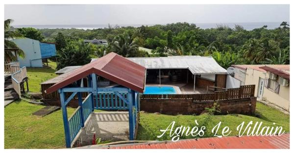 Propriété à Rénover à 300 m de la Plage de Grande Anse